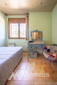 CASA EN VENTA EN MARTORELL