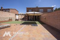 CASA EN VENTA EN MARTORELL
